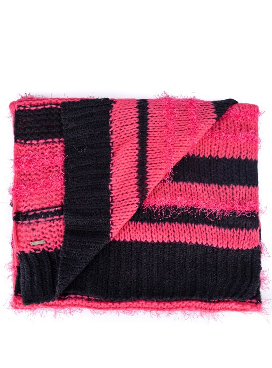 Предметная съёмка шарфов. Предметный фотограф в Симферополе Антон Катунин