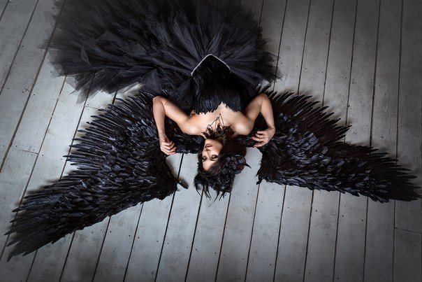 Крылья черные. Сказочный фотограф фотопроекты фототуры в Новосибирске и на Алтае