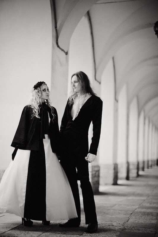 Свадебная фотосессия в стиле Готика. фотограф на свадьбу, стильные фото свадьбы, фотограф на свадьбу в спб, готическая фотосессия, правильные готы, стиль готика, готический фотограф спб, антуражная фотосессия, свадебное платье спб салон, костюм на свадьбу спб жених, платье невесты купить спб