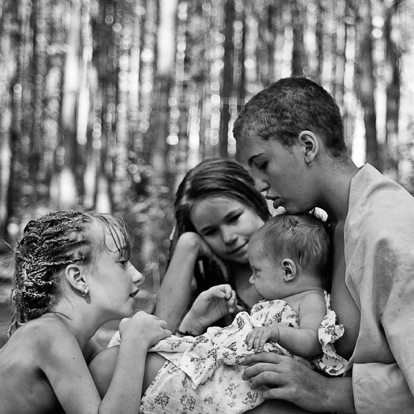 Внутри Радуги. Документальный фотограф, журналистка и писательница Катя Дериглазова