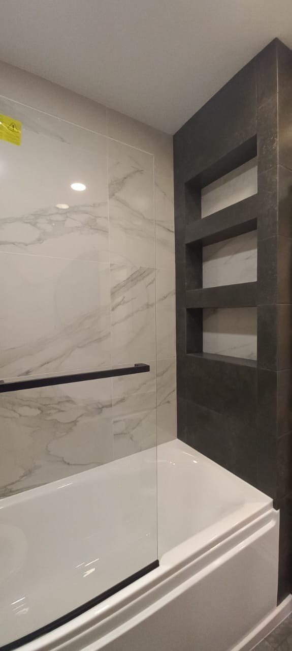 Ванная комната (ул. Аметьевская Магистраль д. 16к2). Ремонт санузла, туалета, ванной под ключ в Казани. Укладка плитки