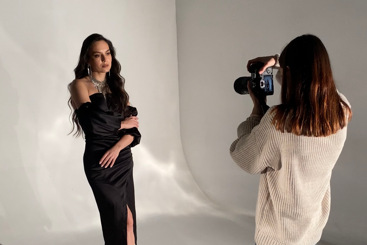 Контакты. Фотограф Полина Лытнева