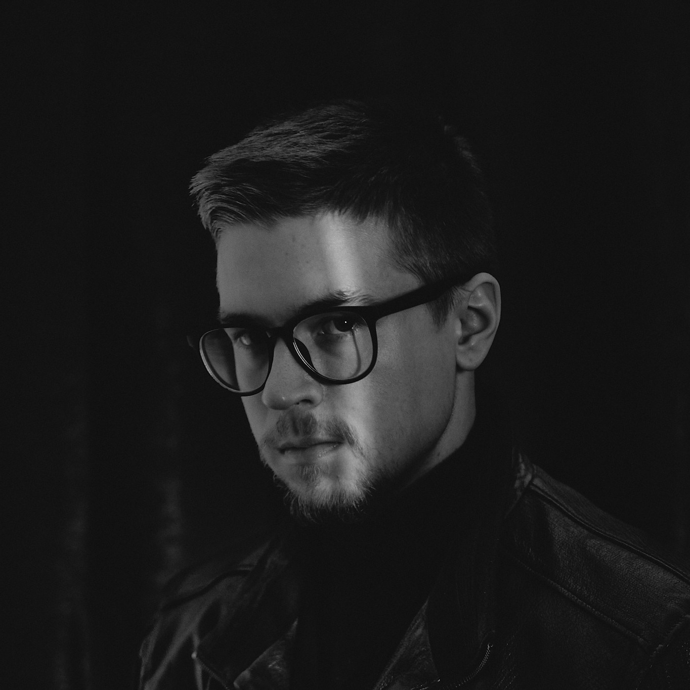 Контакты. МАКСИМ ВОРОБЕЙ | КРЕАТИВНЫЙ ФОТОГРАФ МОСКВА