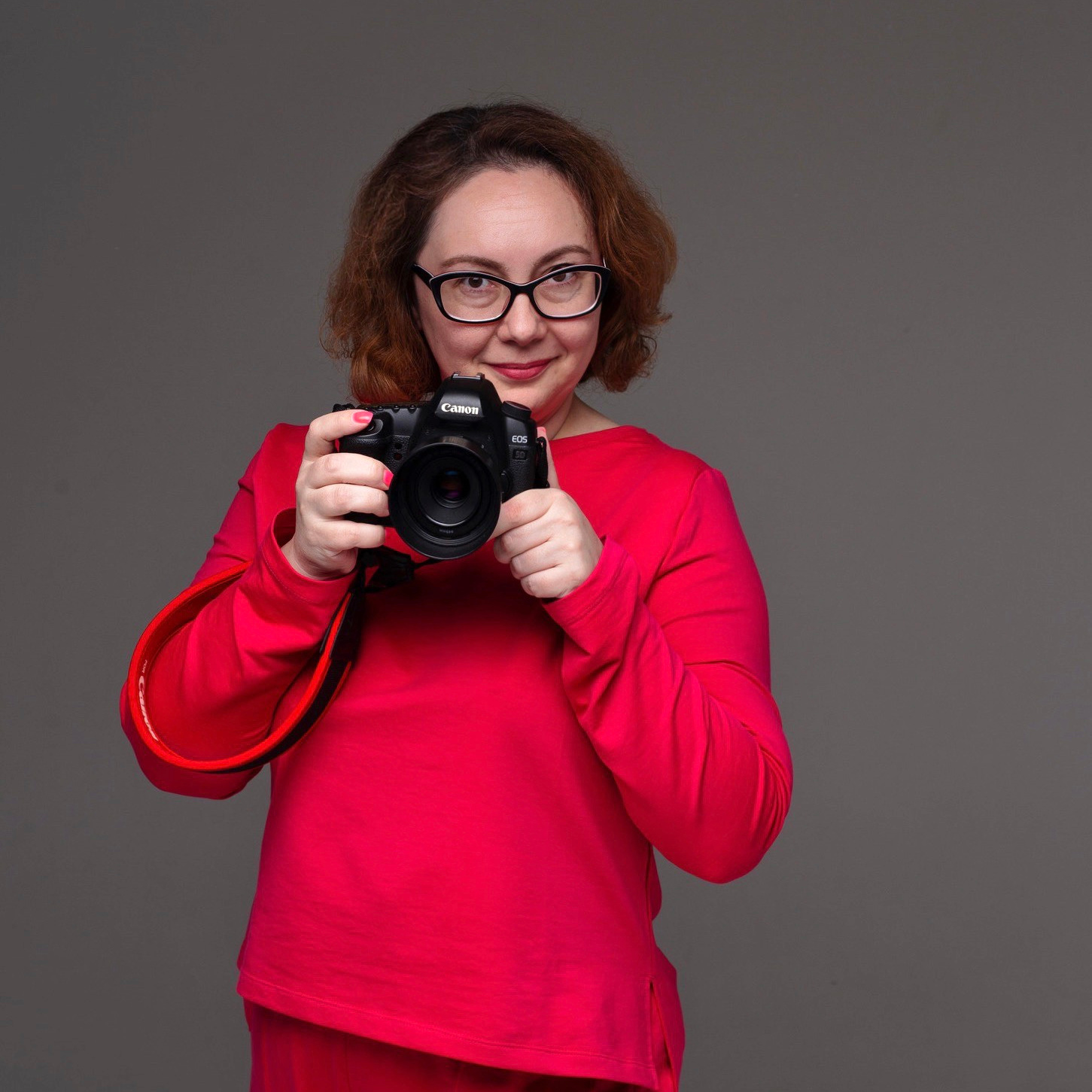 Контакты. Фотограф в Екатеринбурге Полина Гмызина