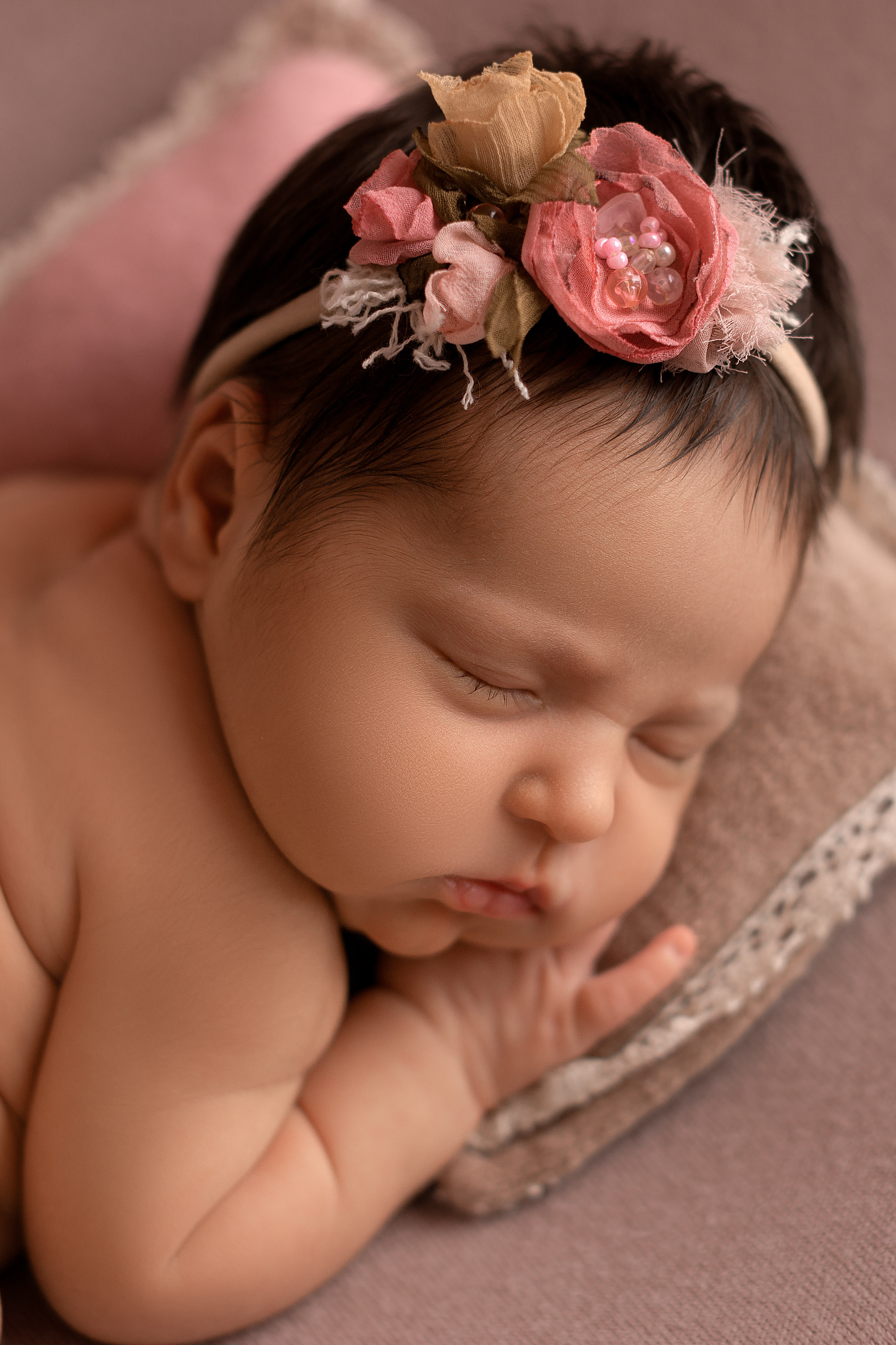 Проведение фотосессии новорожденного в Рязани. Фотограф новорожденных г. Рязань, детский и семейный фотограф