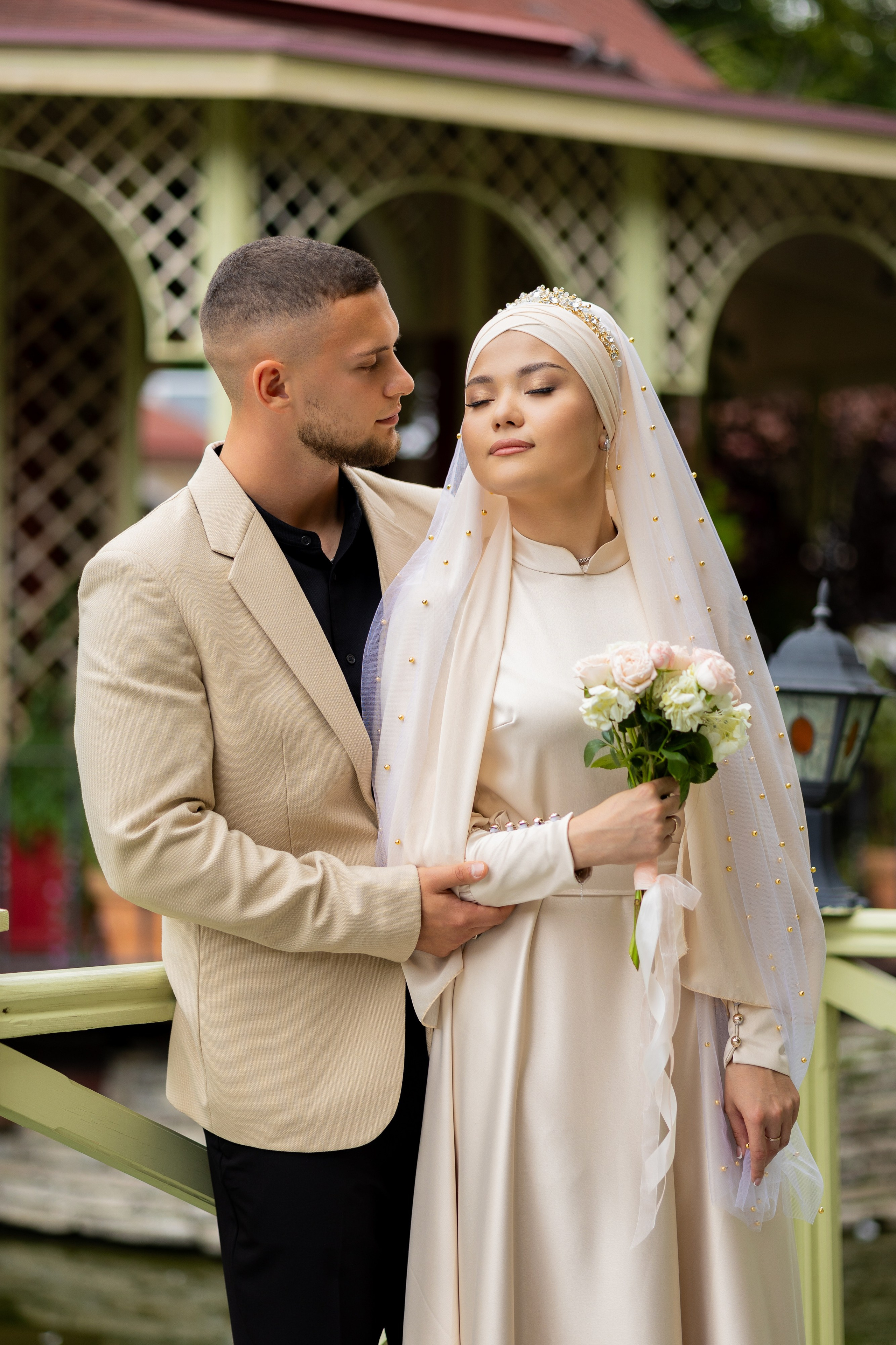 Контакты. Свадебный и семейный фотограф в Уфе Лариса Кучук