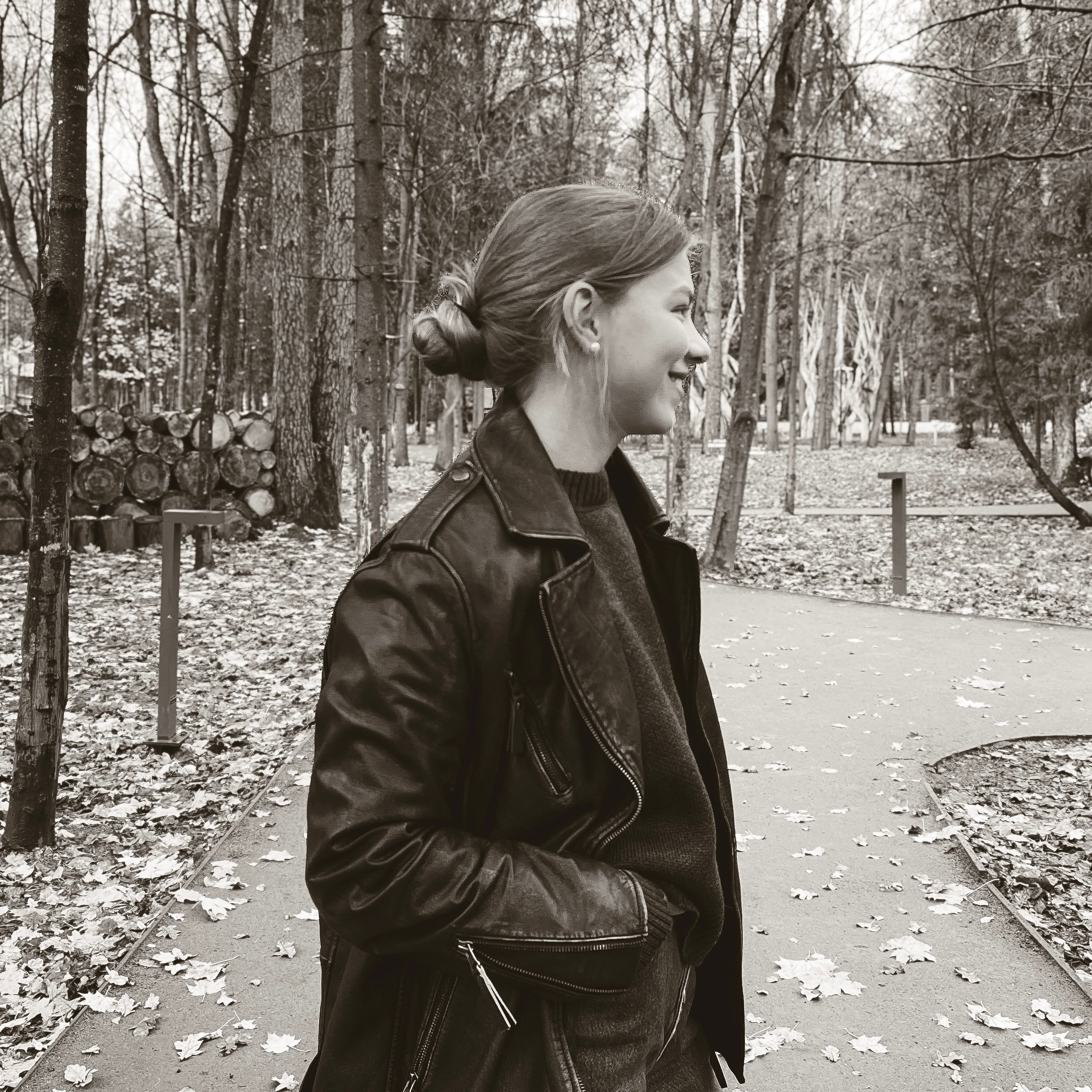 Контакты. Портретный фотограф в Москве Анюта Артемова