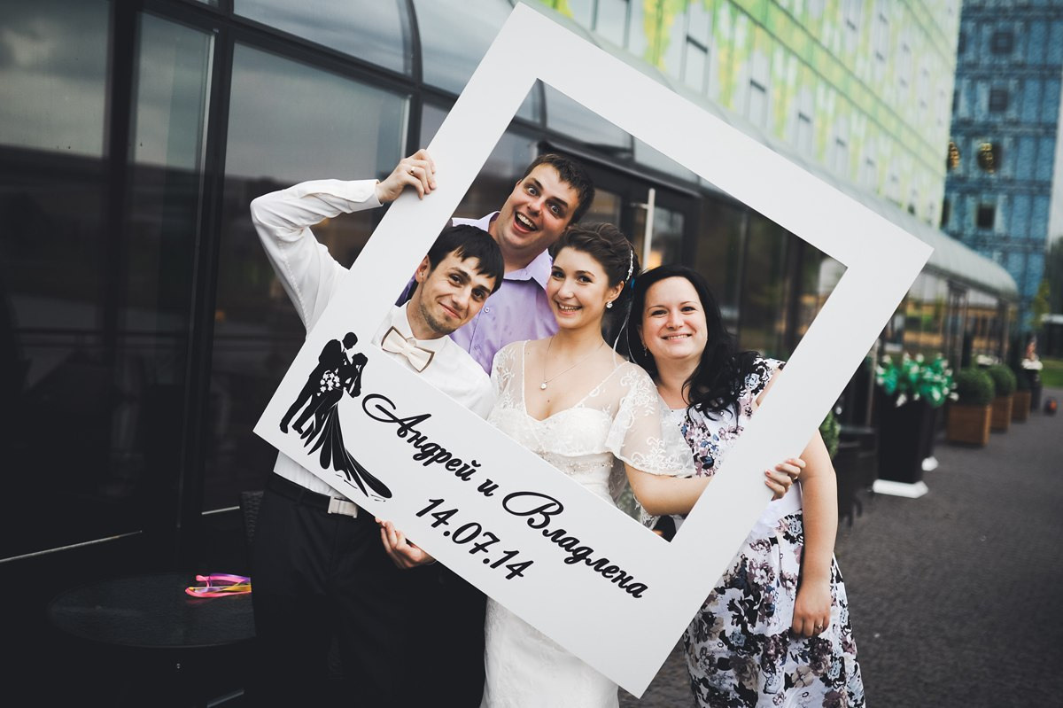 Свадебная фотозона. Студия праздничного декора