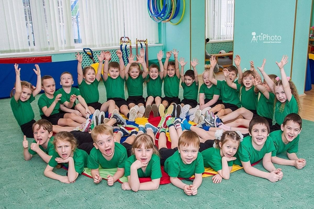 ВАРИАНТЫ СТИЛЕЙ ОДЕЖДЫ (LOOK). Современные Выпускные Альбомы в Ростове-на-Дону