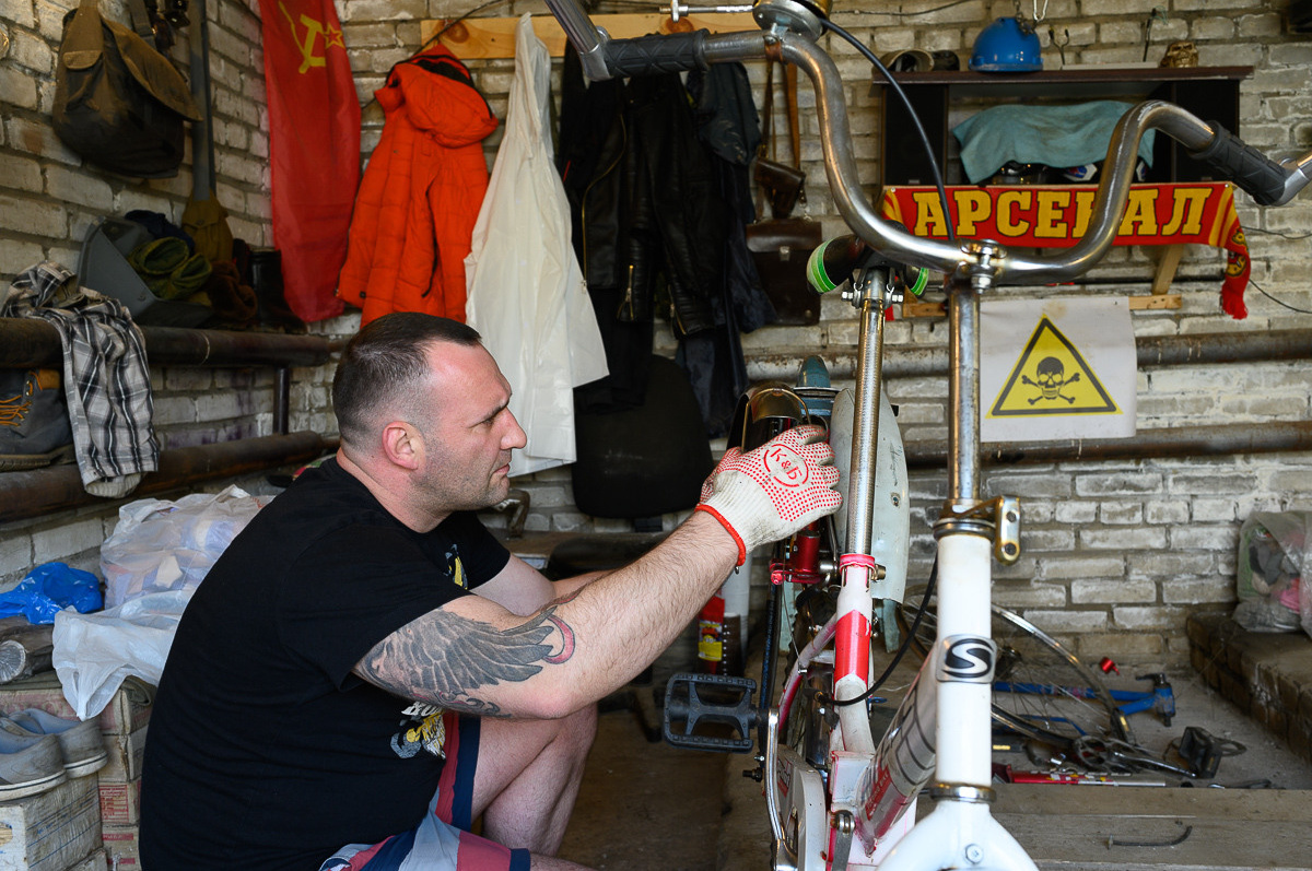 Publication of the project “Garage as the Secret of Domestic Self-Realization”. Irek Shamanaev. Visual artist