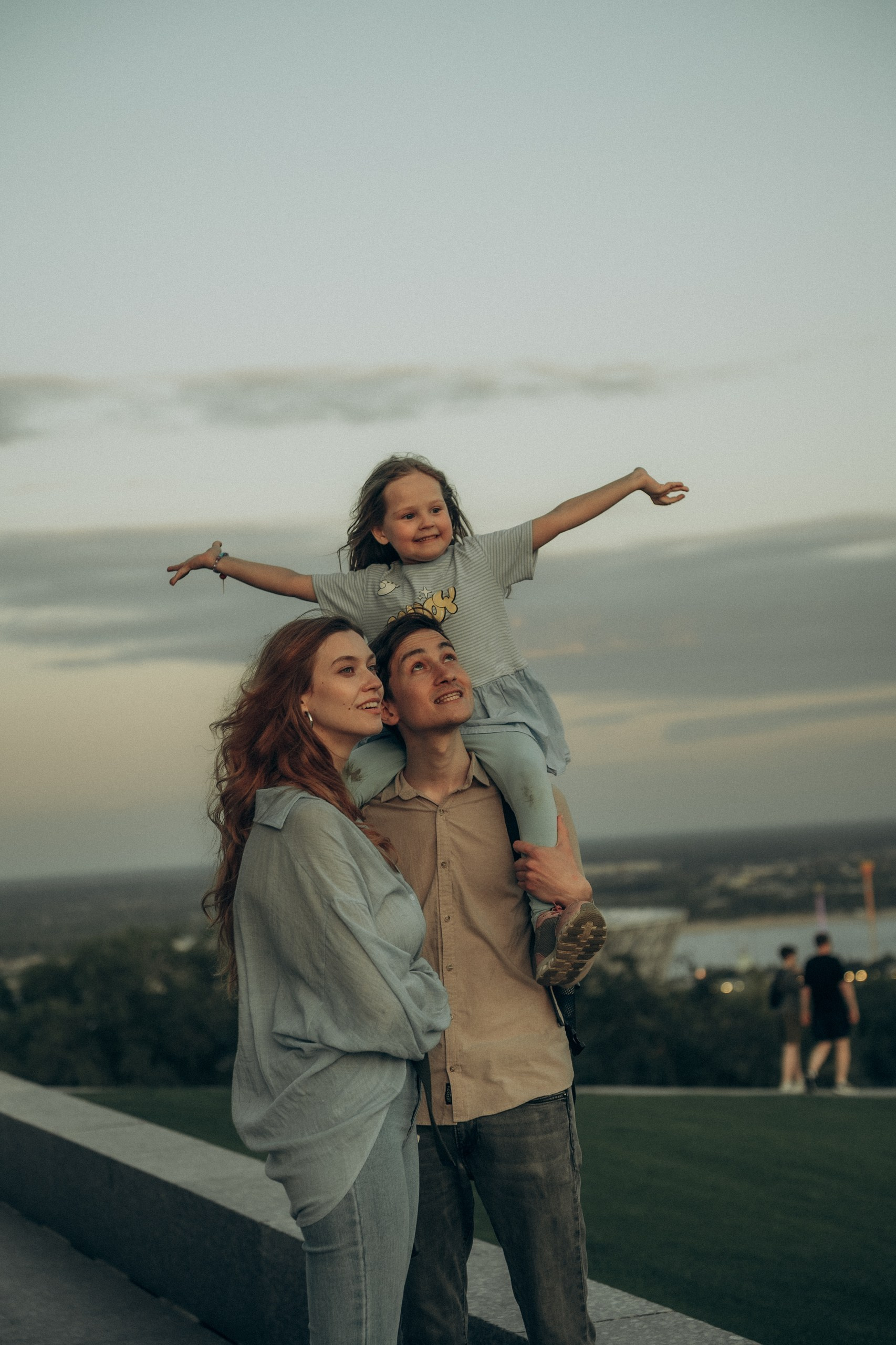 Теплая семейная съемка на природе. Фотограф Мариам Воробьева