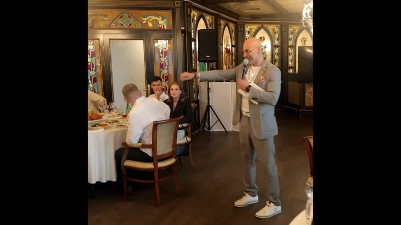 Программа на свадьбу. Ведущий на праздник в Москве / Денис Аганин