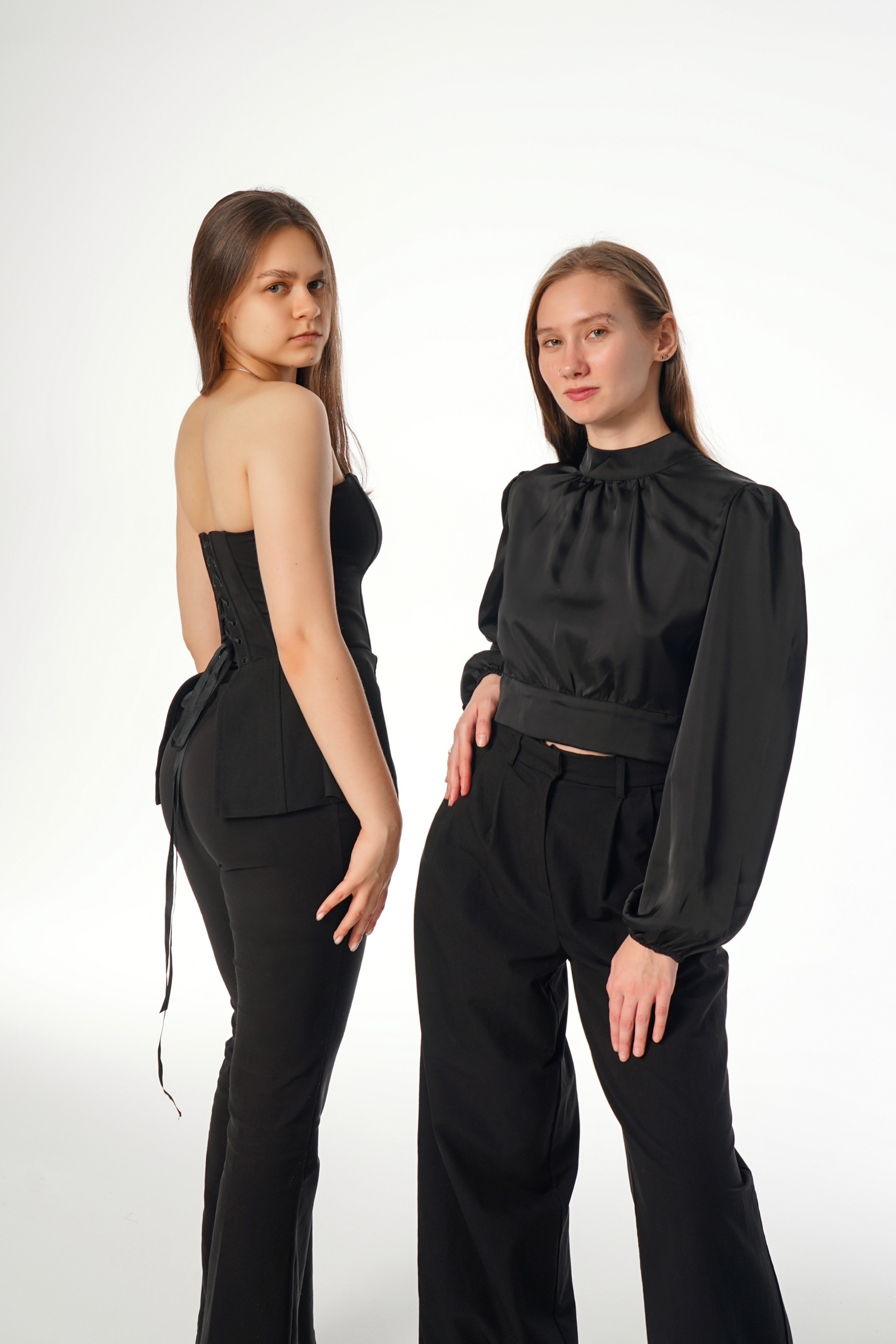 Лиза и Полина, фото на циклораме