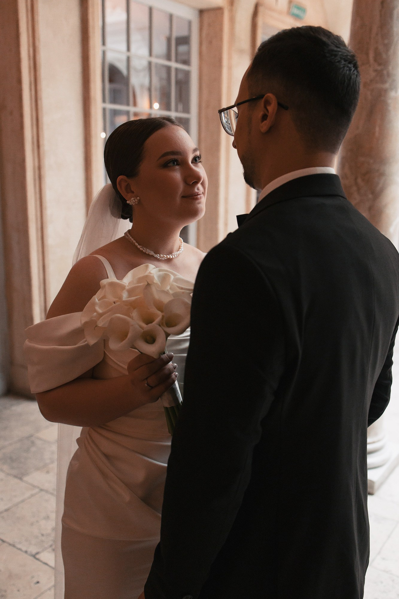 Фотограф в ЗАГС в Москве. Свадебный фотограф в Москве Аля Загирова