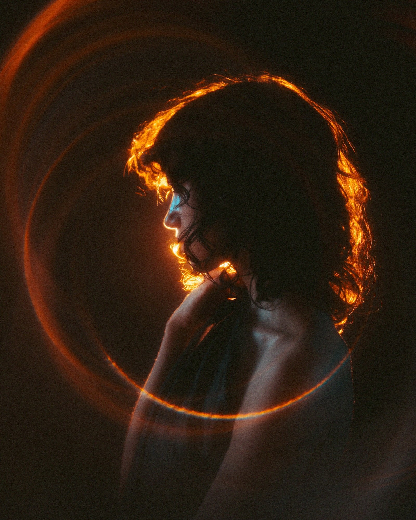 НЮ цветной свет