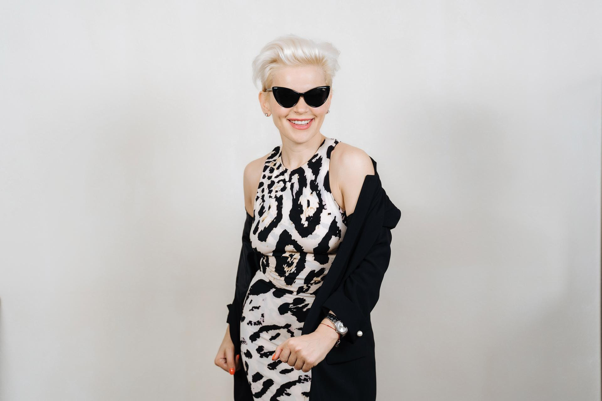 Портреты на монотонном фоне