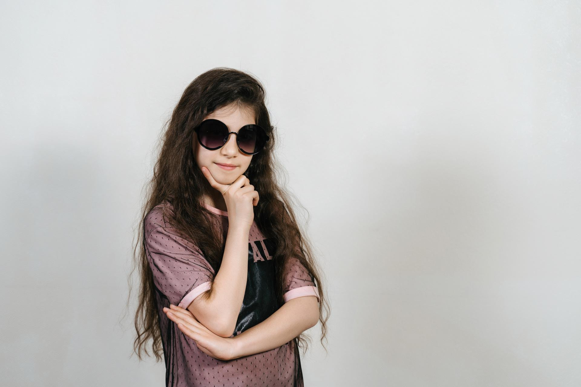 Портреты на монотонном фоне