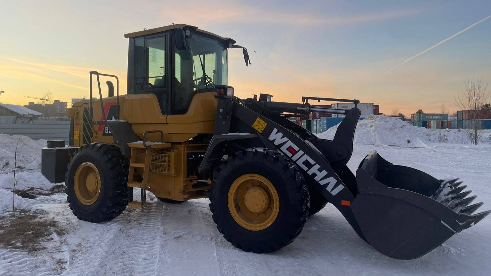 Обзор фронтального погрузчика Weheavy WL836H. Продажа надежной спецтехники от компании СТИ в г. Новосибирск