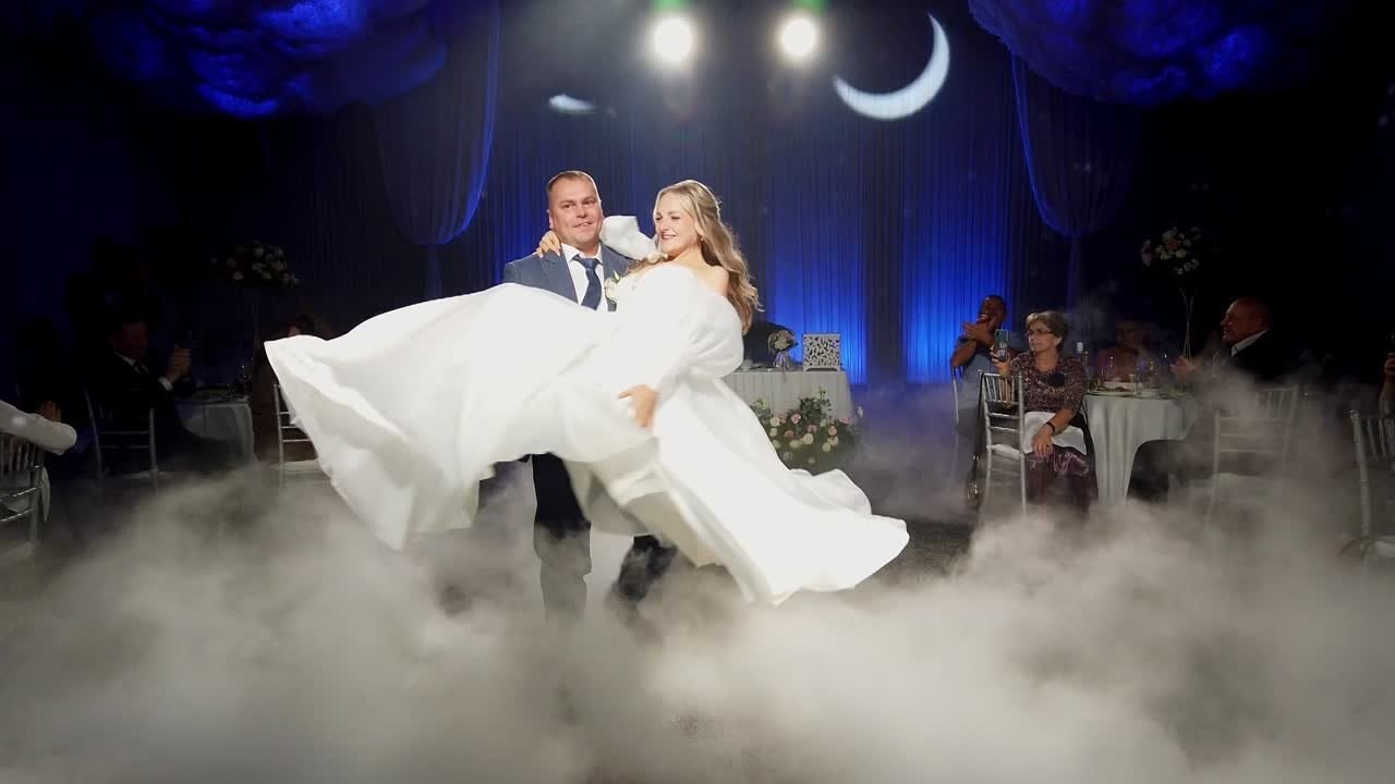 Свадебные клипы. Свадебный фотограф Александр Невский в Санкт-Петербурге