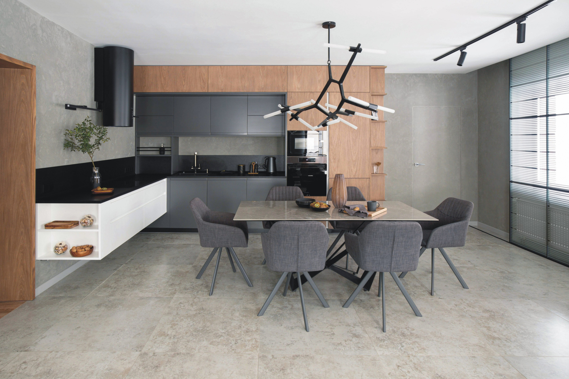 Наталья Нелюбина - дизайнер интерьера. L. Deco интерьерный салон. Краски/обои/лепной декор