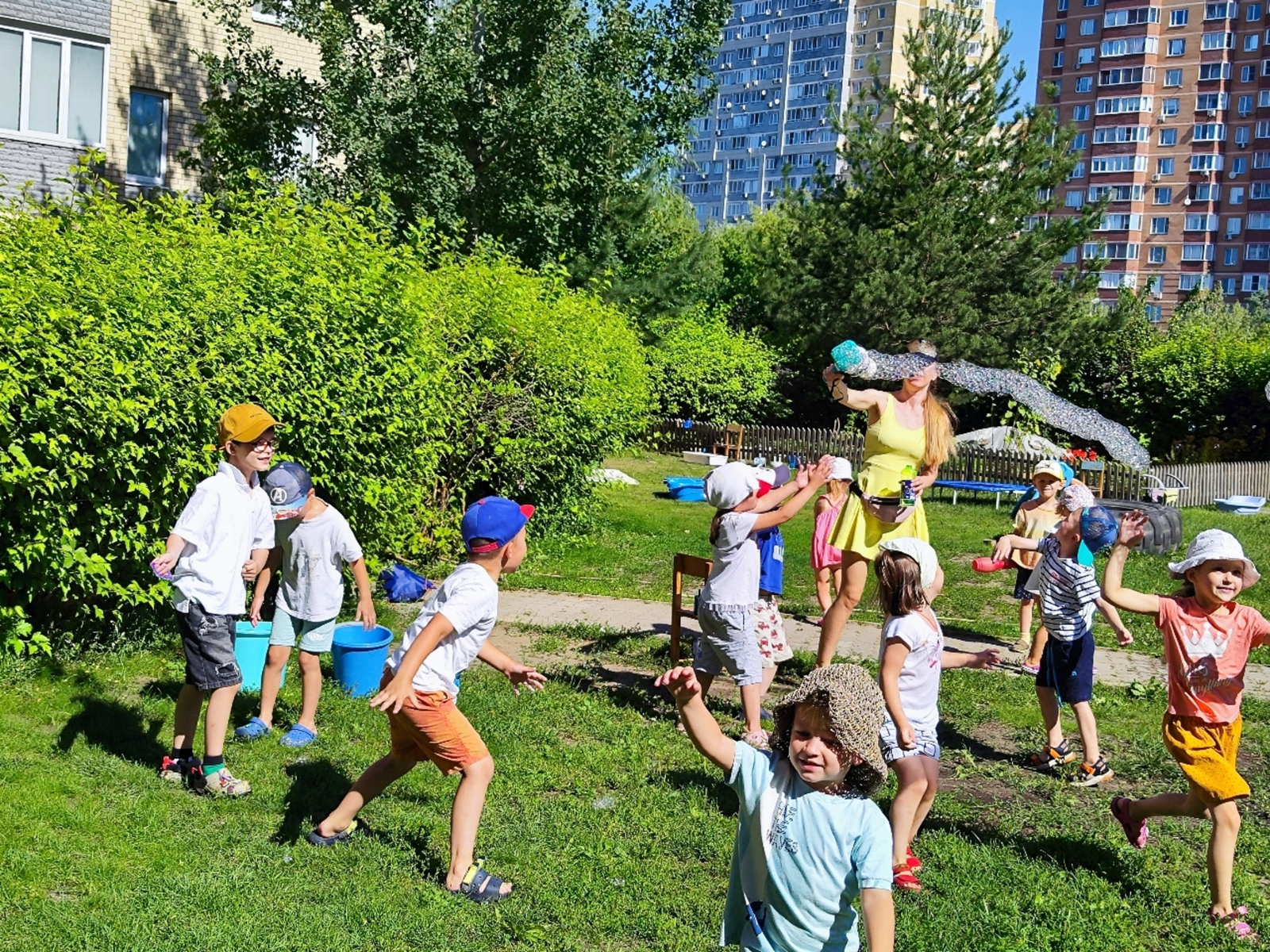 Контакты. МОНТЕССОРИ-САД «ДЕТСТВО»