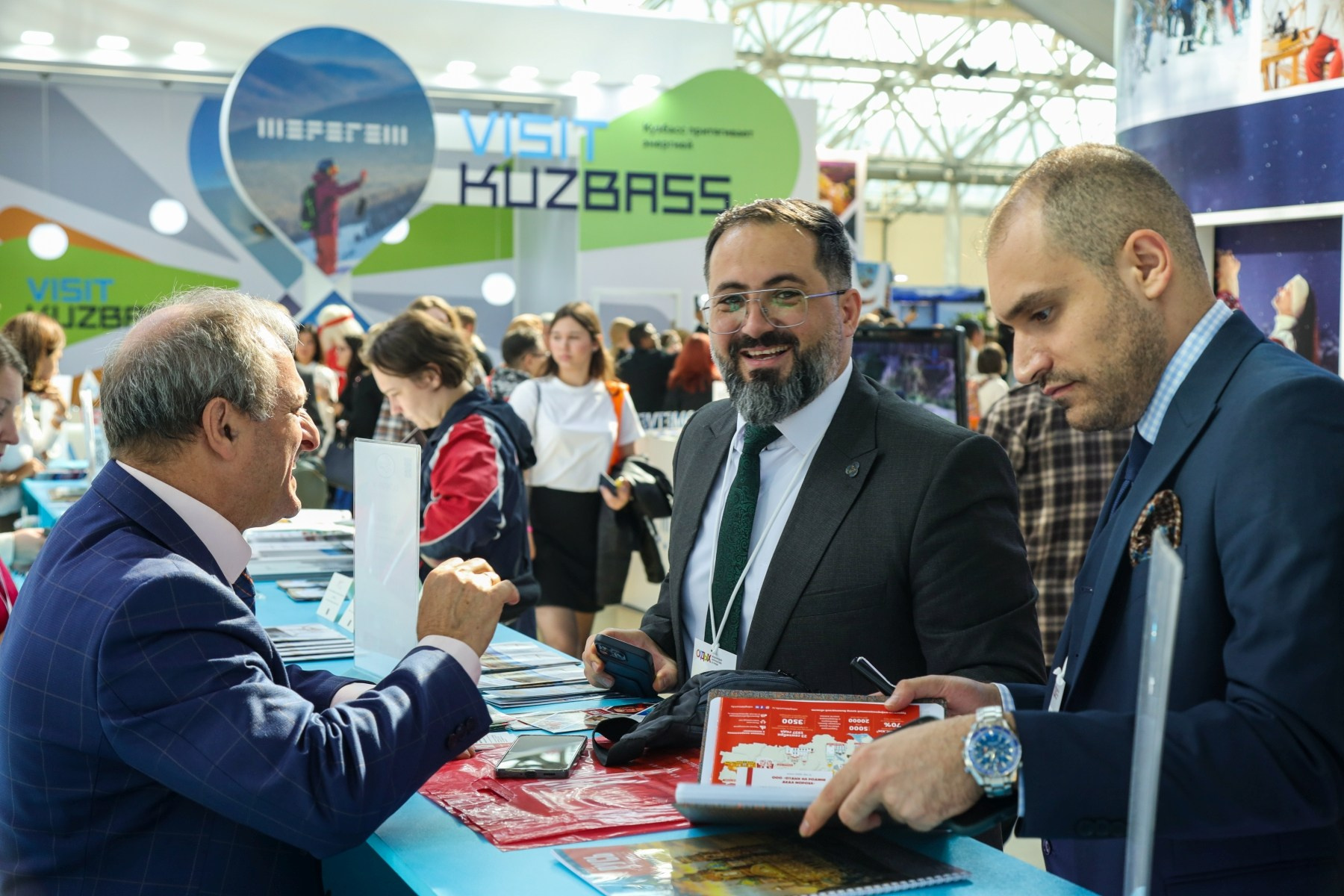 Съёмка стенда на выставке. Фотограф на мероприятие в Москве Марик