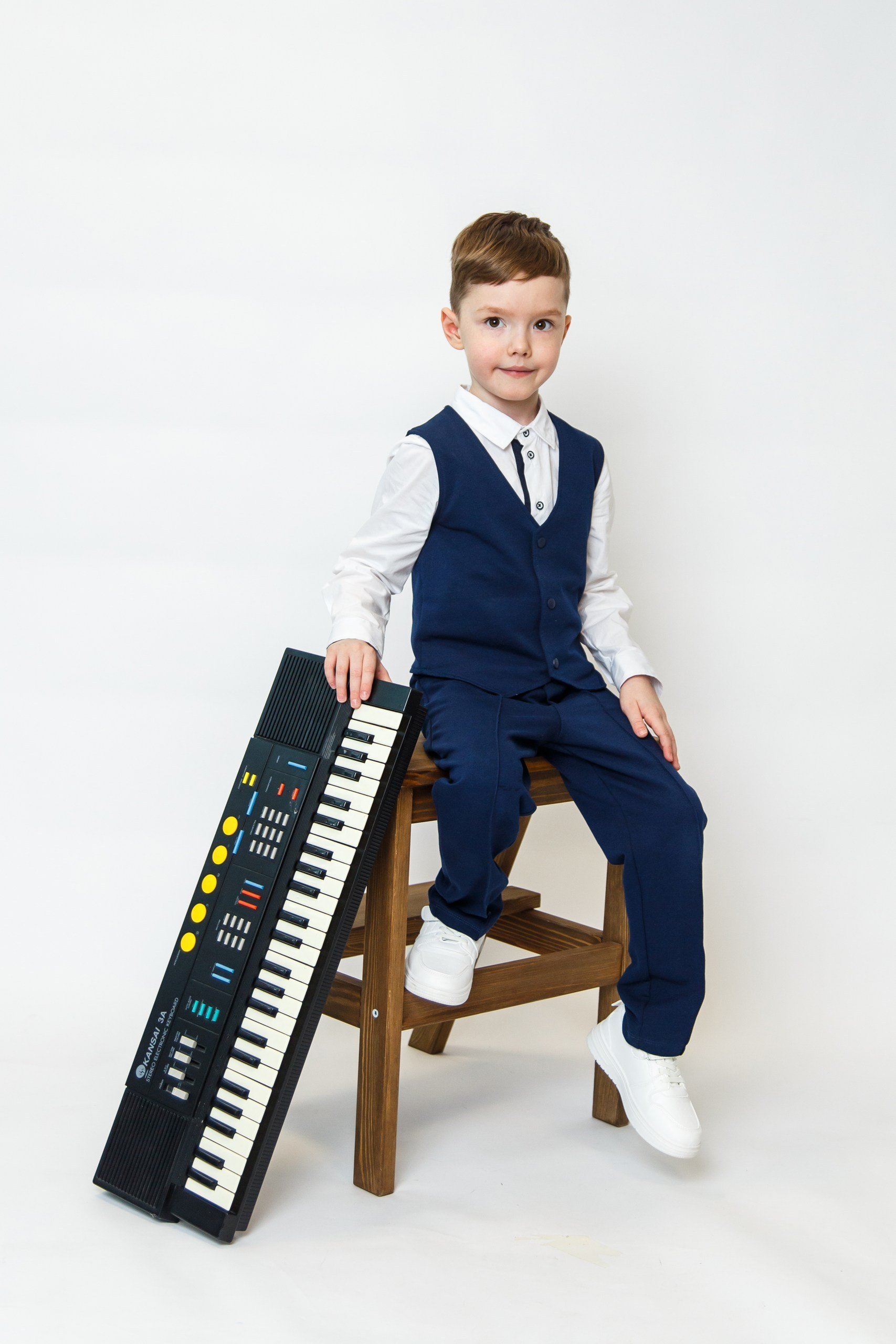 Выпускные альбомы. Akhmadeevmedia.ru