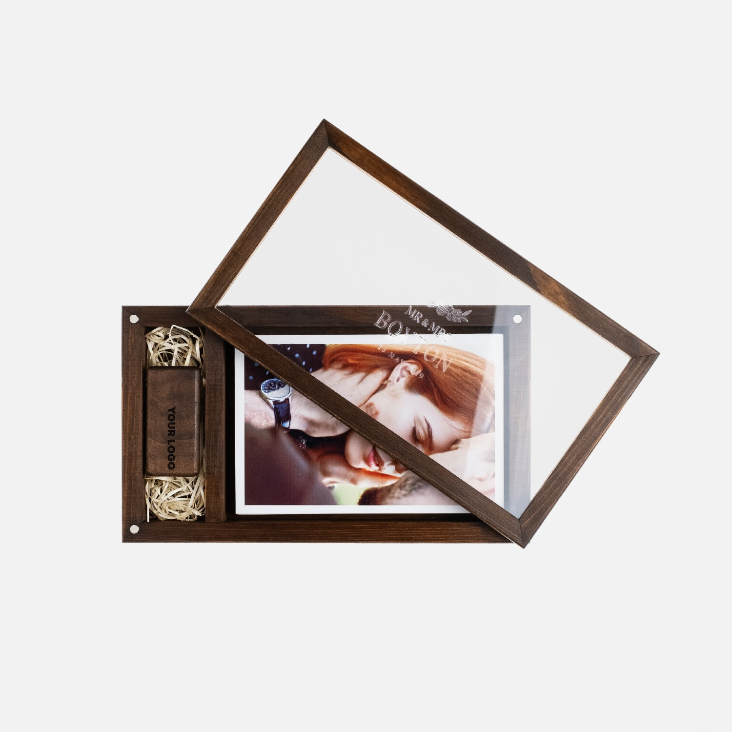 деревянный бокс с прозрачной крышкой для оформления свадебных фото и видео