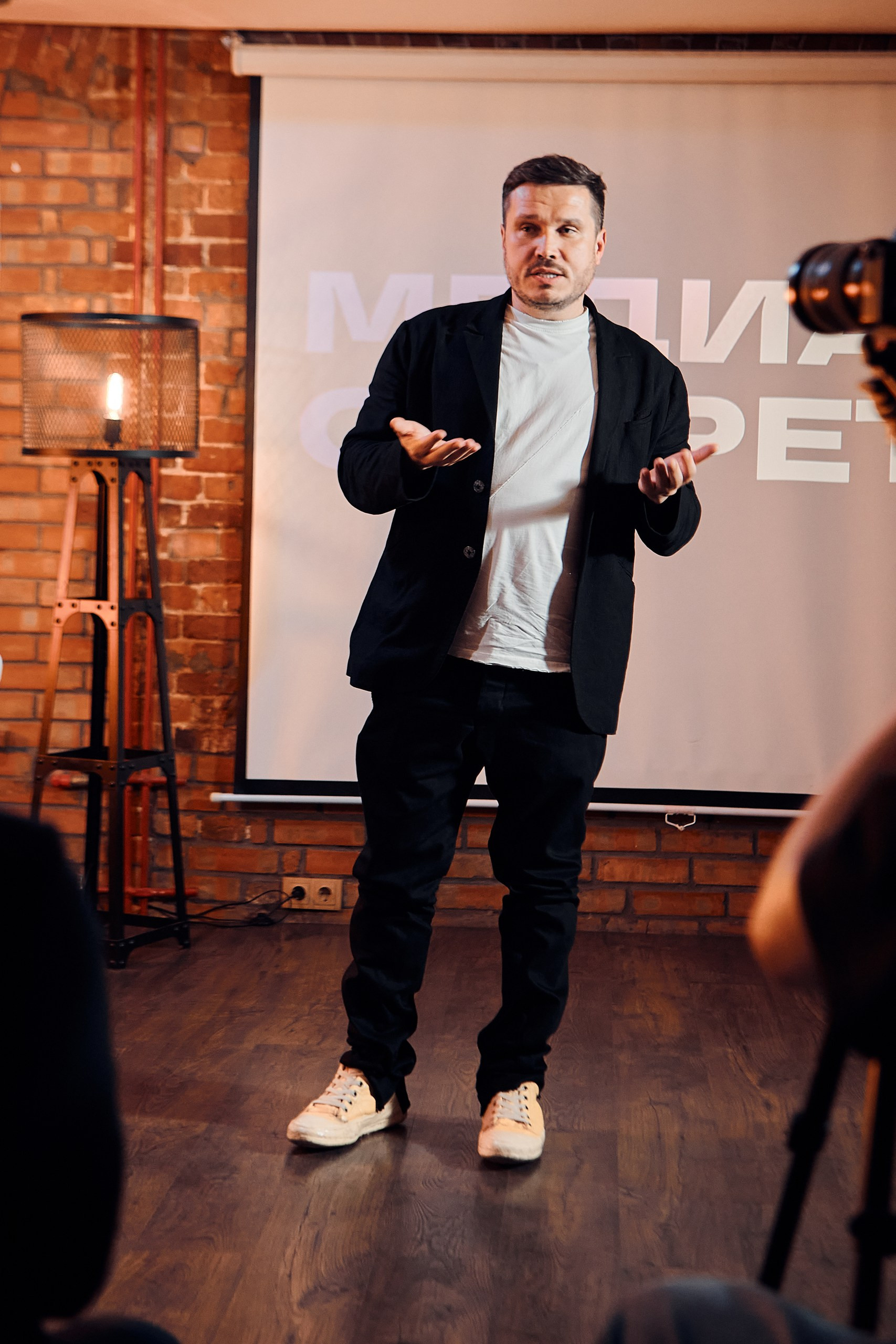 Первые портреты с Медиа секретов. Артём Савиных — профессиональный фотограф в Москве | Репортажи, свадьбы, портреты