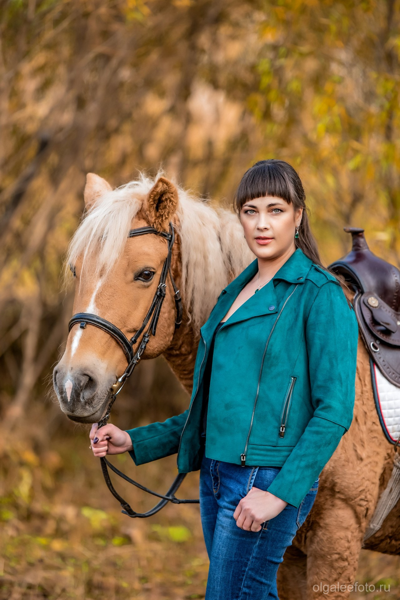 Конная фотосессия фотосессия с лошадью фотопроект с конем. Ольга Ли свадебный семейный фотограф Иркутск
