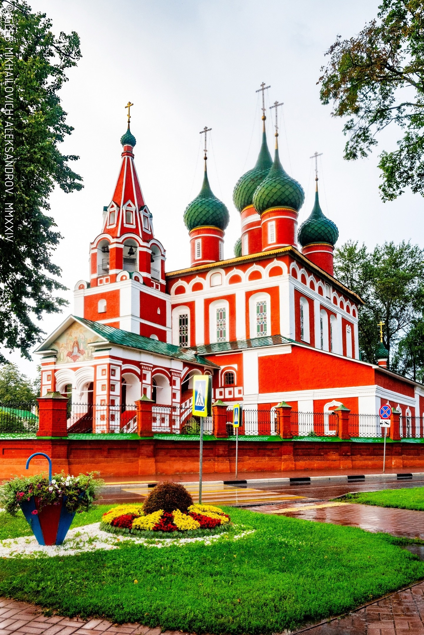 Соборы, церкви, часовни. Зодчество