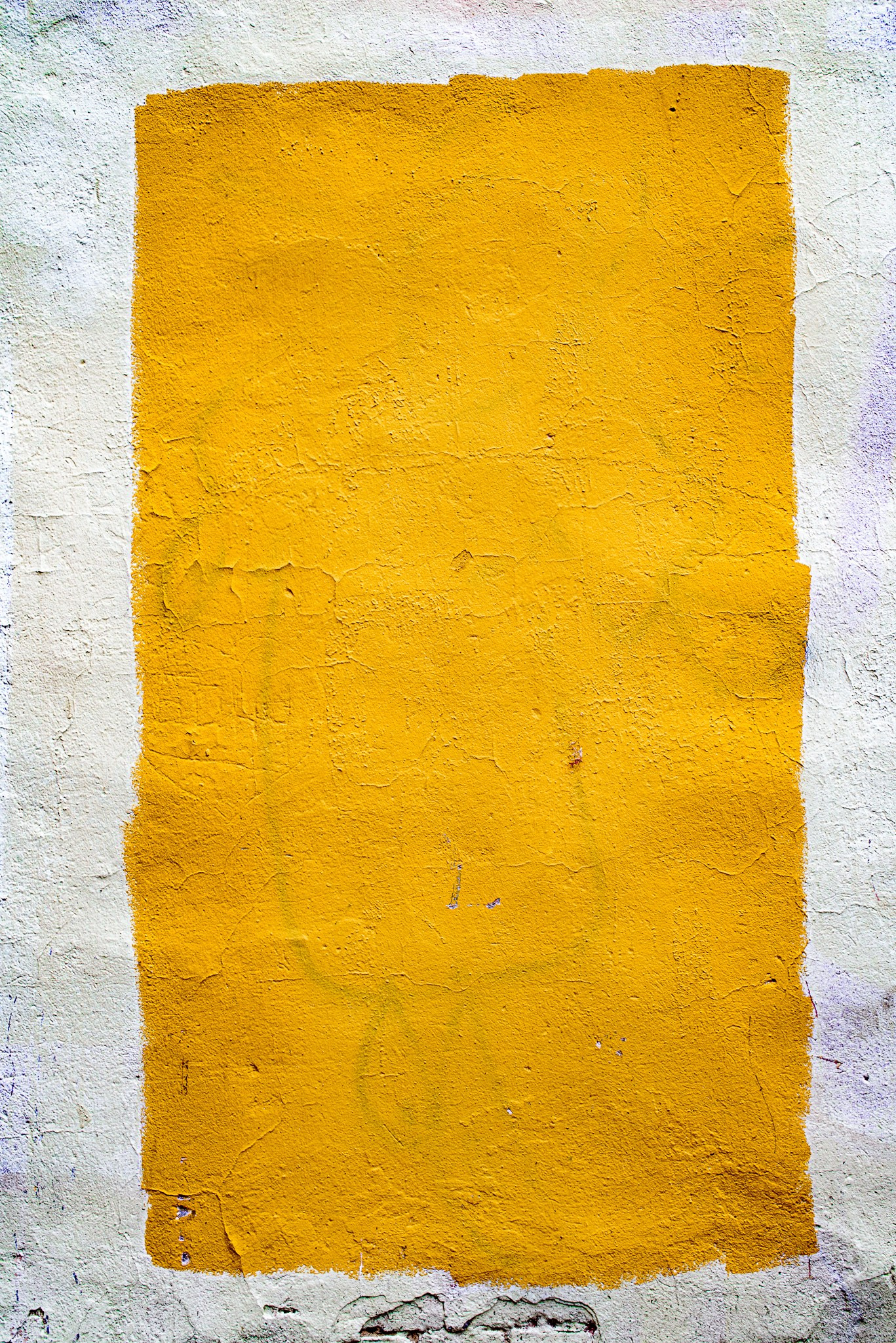 Закрашенное граффити с Иисусом Христом в Петербурге