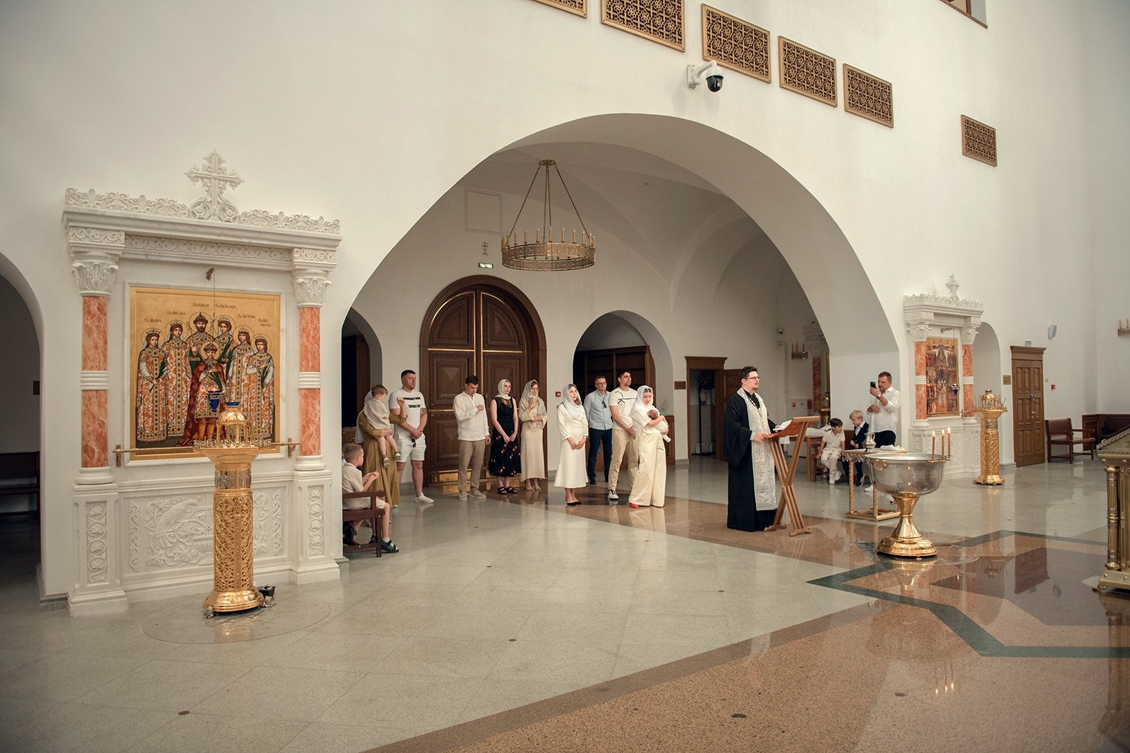 Видеосъемка Крещения и Венчания Москва. Видео с семейной фотосессии в Москве