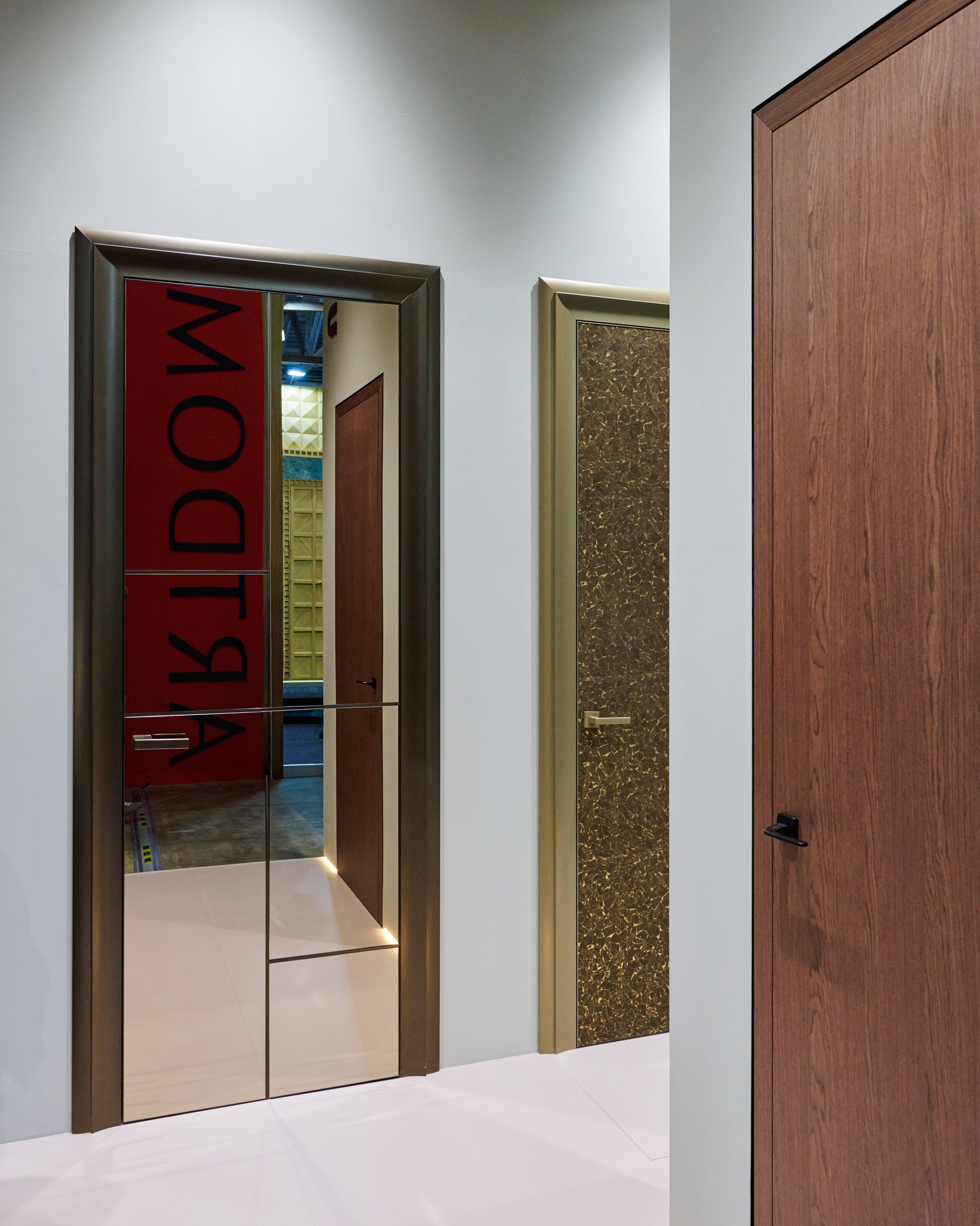 Съемка стендов на выставках. Интерьерный и архитектурный фотограф Москва и МО. Свободный Роман