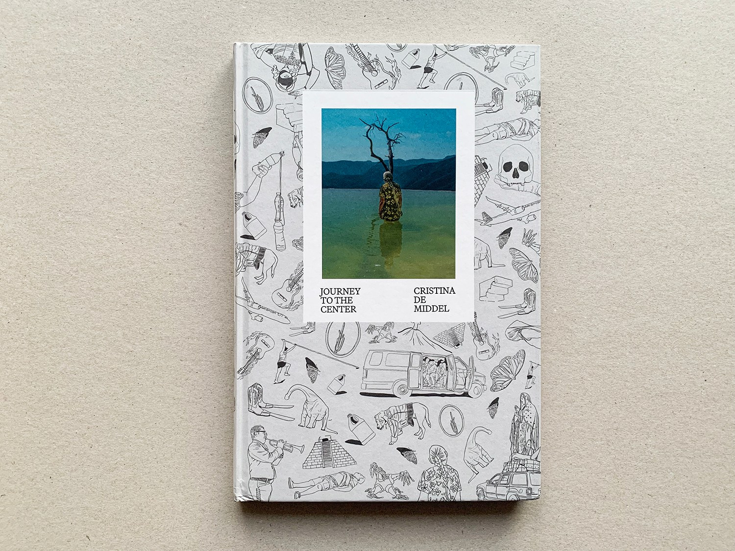 Фотокнижная библиотека Юлии Бориссовой. Фотограф и исследователь фотографии из Санкт-Петербурга Елизавета Веприцкая