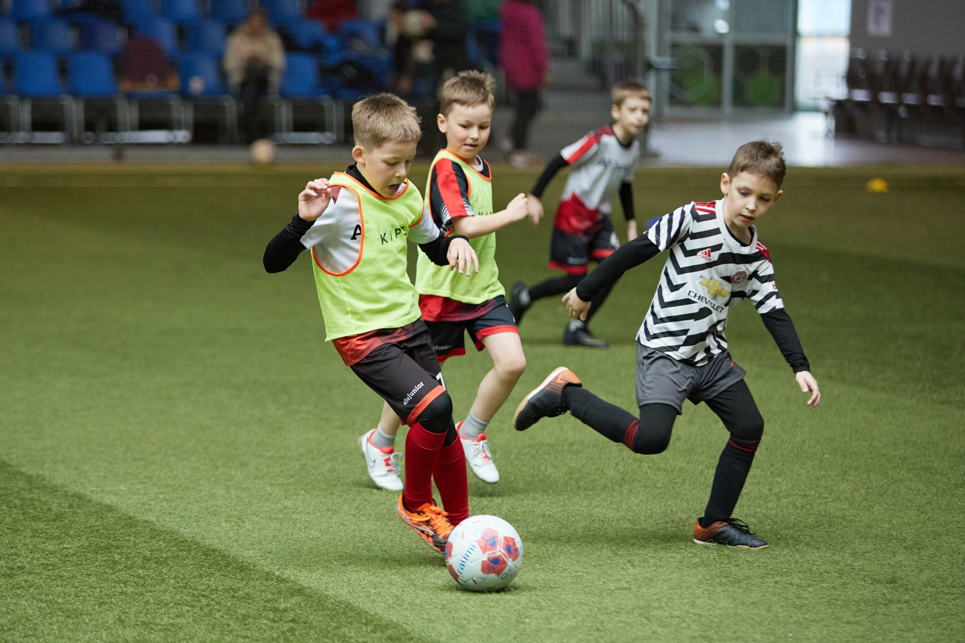 Футбольный турнир для родителей А1Юниор прошел в Минске. Репортажный фотограф в Минске. Алексей Матюшков