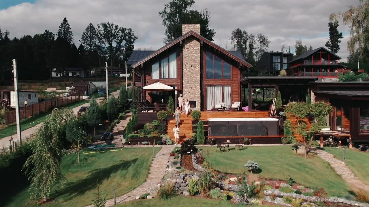 Видео. Детский и семейный фотограф в Москве Катерина Орлова