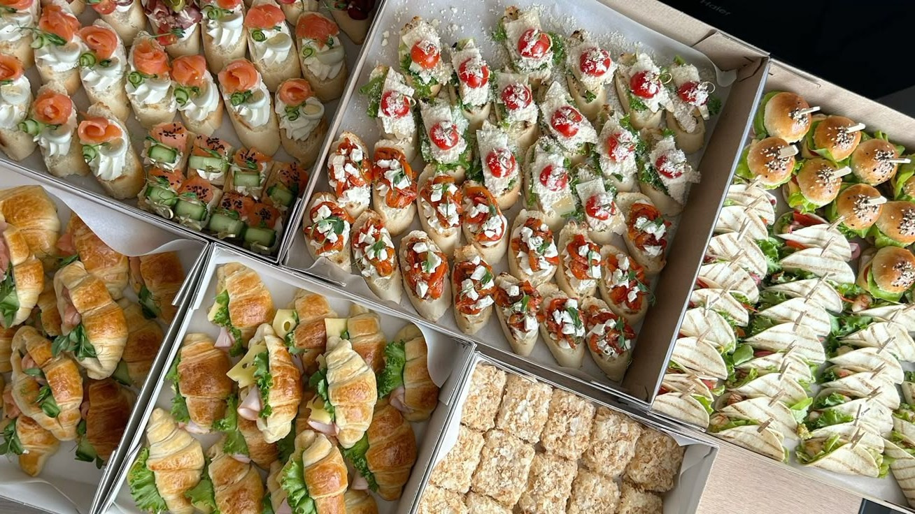 Фуршет за 24 часа от 9 430р. Izmailov loft