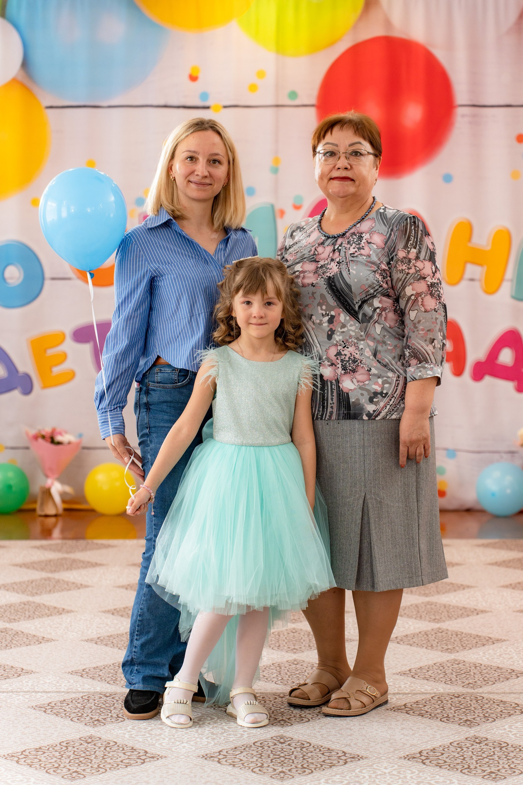 Фото съемка, репортаж утренников. Улыбка выездная фотостудия Красноярск