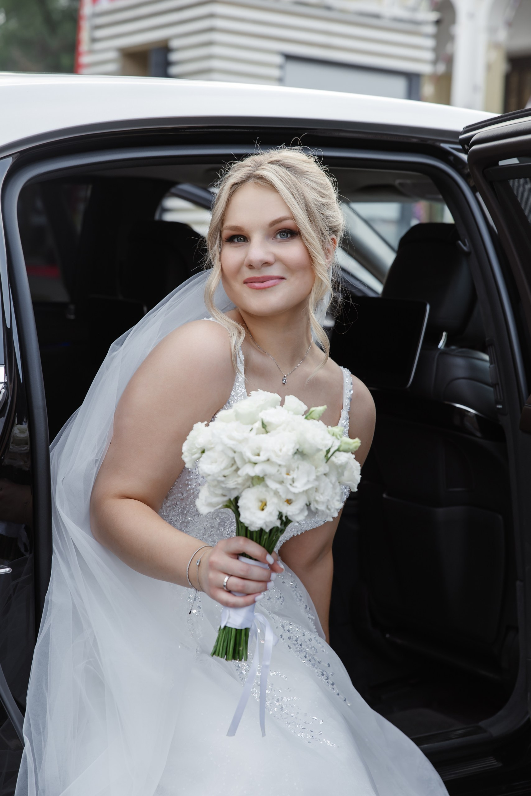 Свадьба до 100 тысяч рублей с гостями: реально ли? Полный гид по бюджетному торжеству. Фотограф, видеограф на свадьбу в Москве Никита Назаров