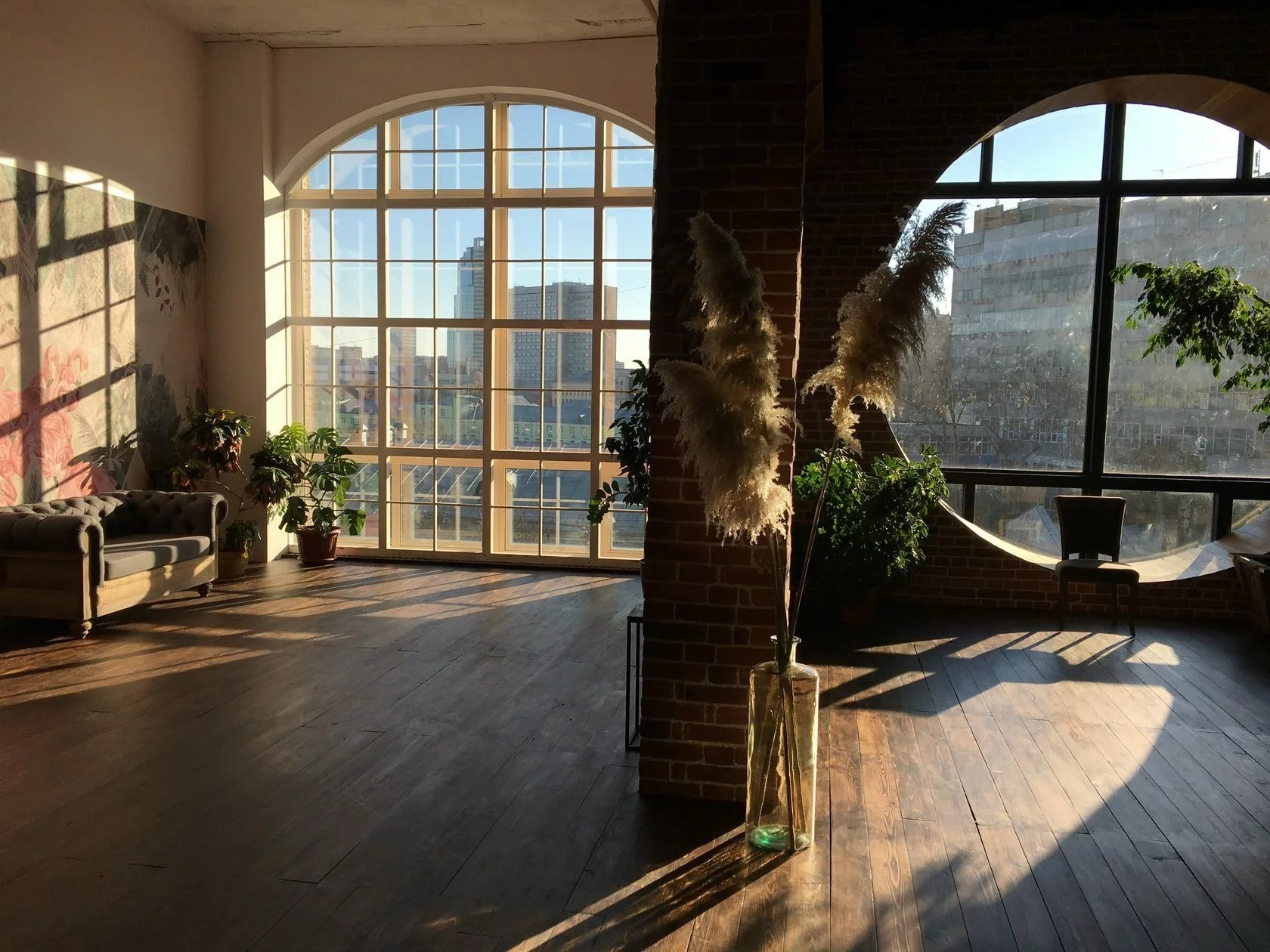 Фотостудии для свадебной фотосессии в Москве