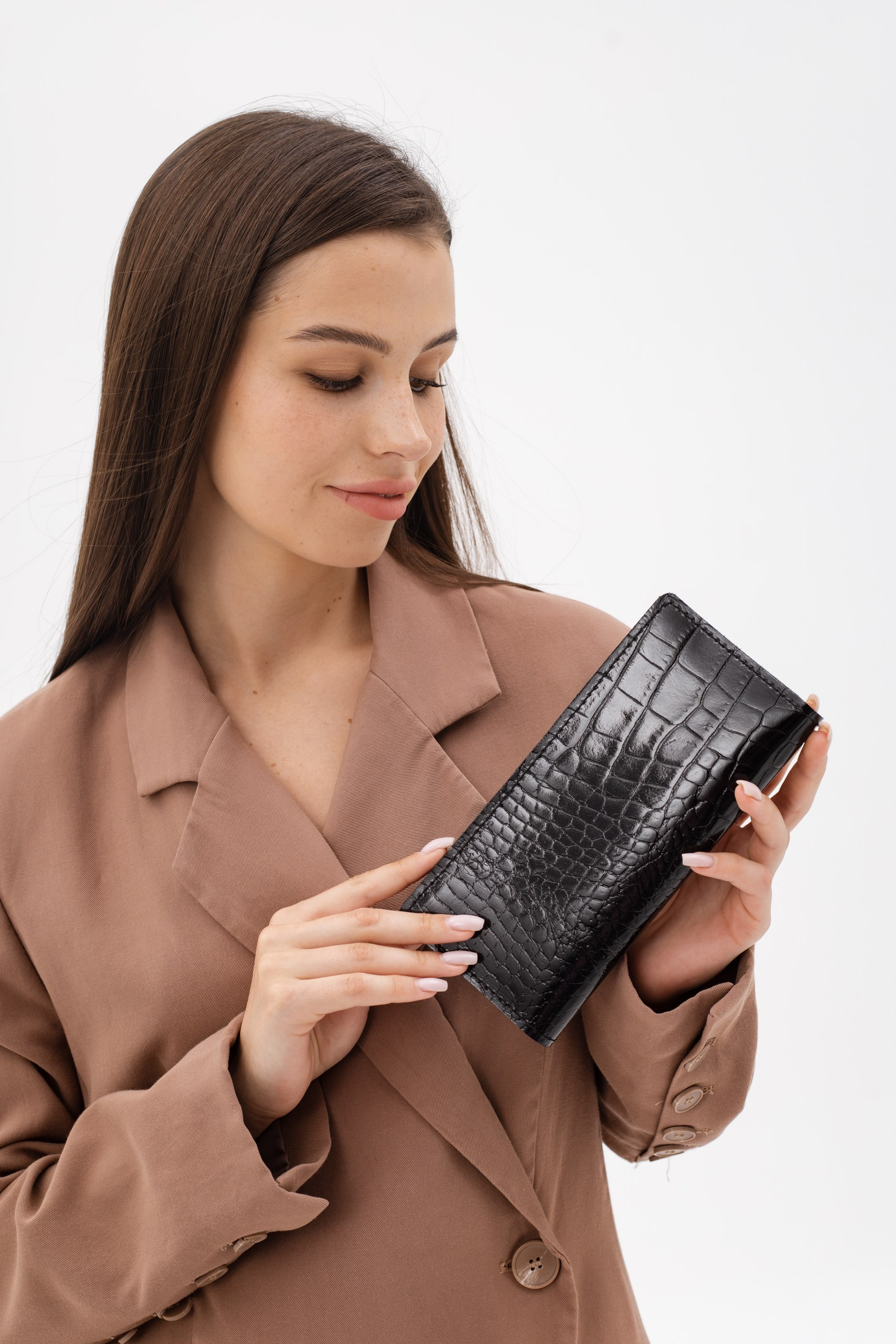 Модель 3КС04. Бренд Alligatore Biaco — это изящные изделия из натуральной кожи