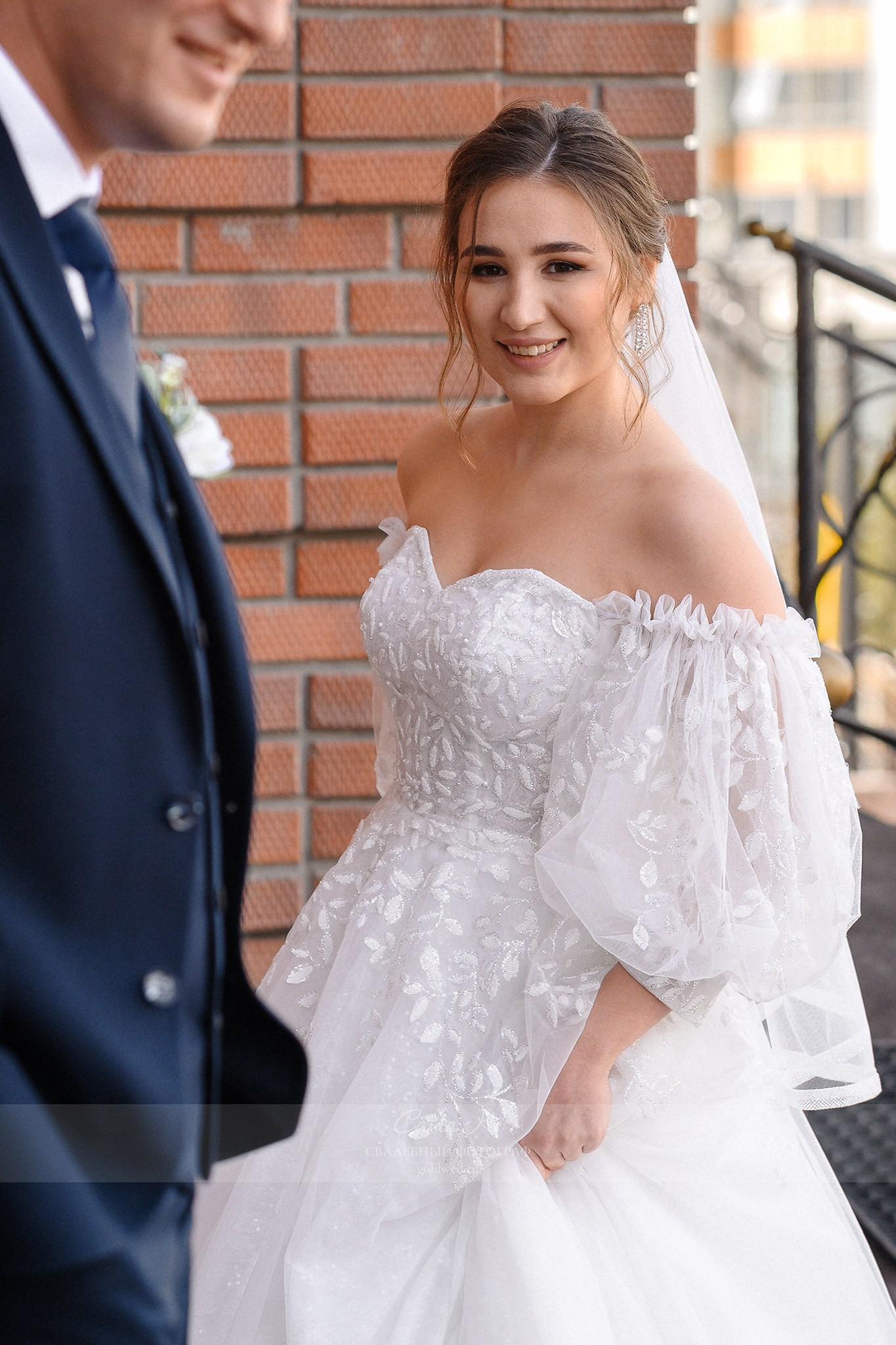 Свадебная фотосессия С&А на Садовой, 19. Свадебный, семейный и event фотограф в Новосибирске и Новосибирской области Саша Кё