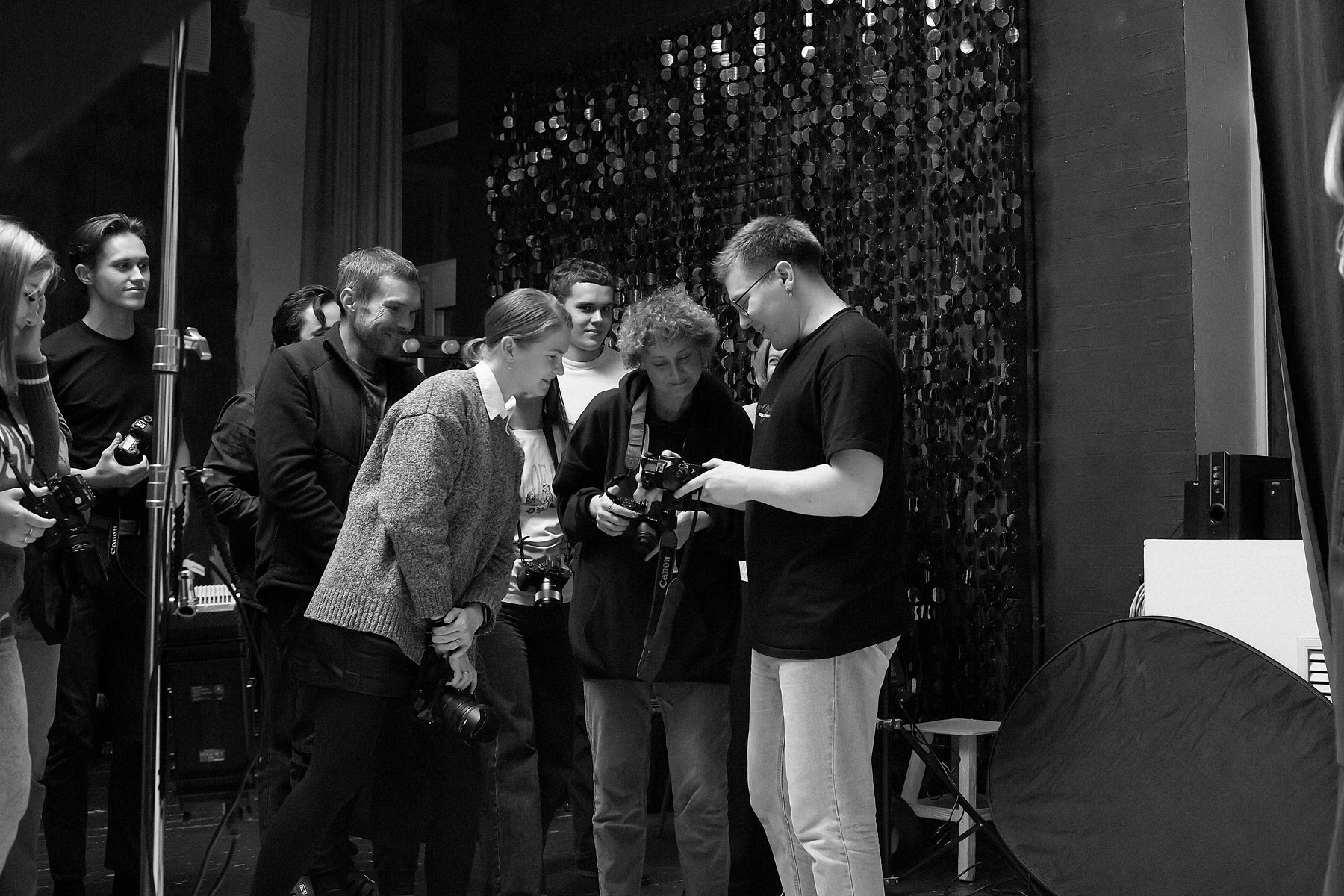 Контакты. Фотошкола Синема Челябинск