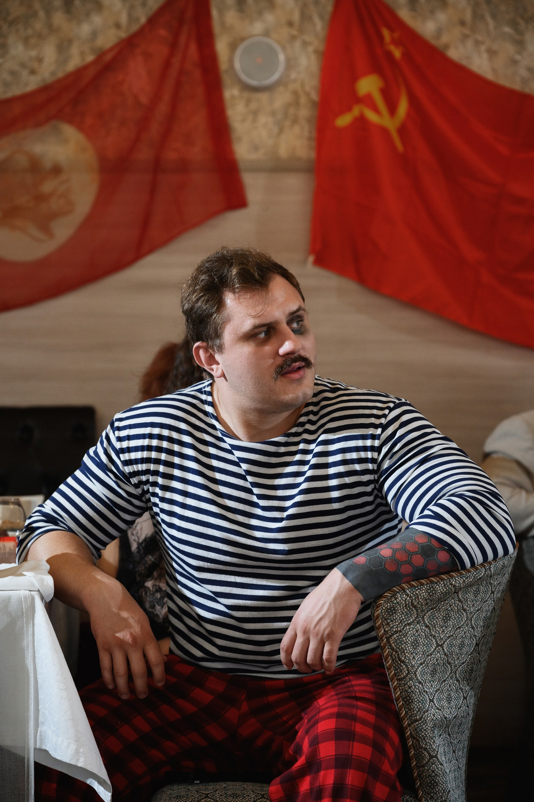 Профессиональная съемка на день рождения в особенной стилистике в Петропавловске-Камчатском. Фотограф Камчатка Тимофей Тимофеенко