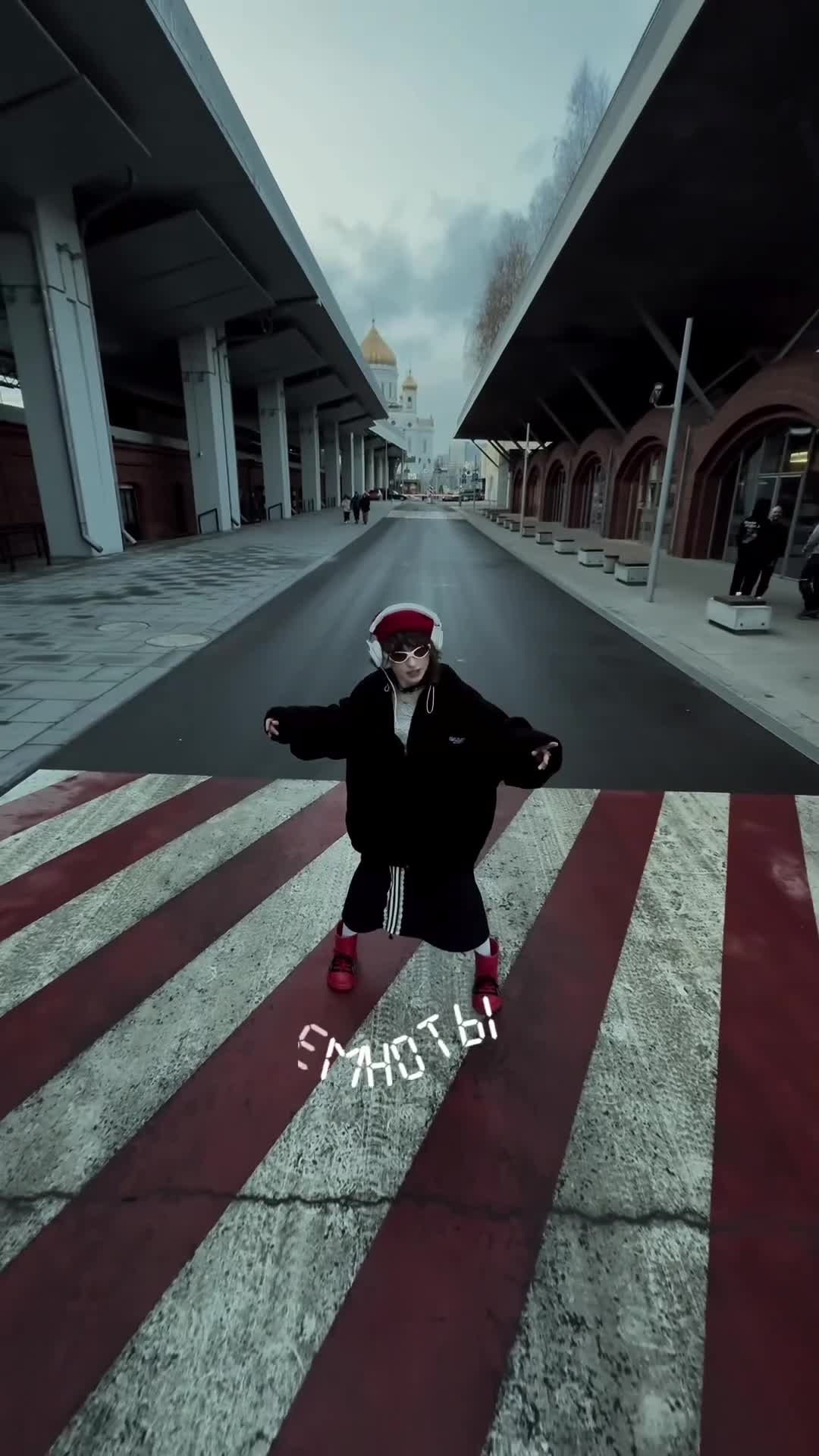 Контент для соцсетей и видеоролики в Москве | Виктория Маренина — Рилс, Сценарии, Видео под ключ