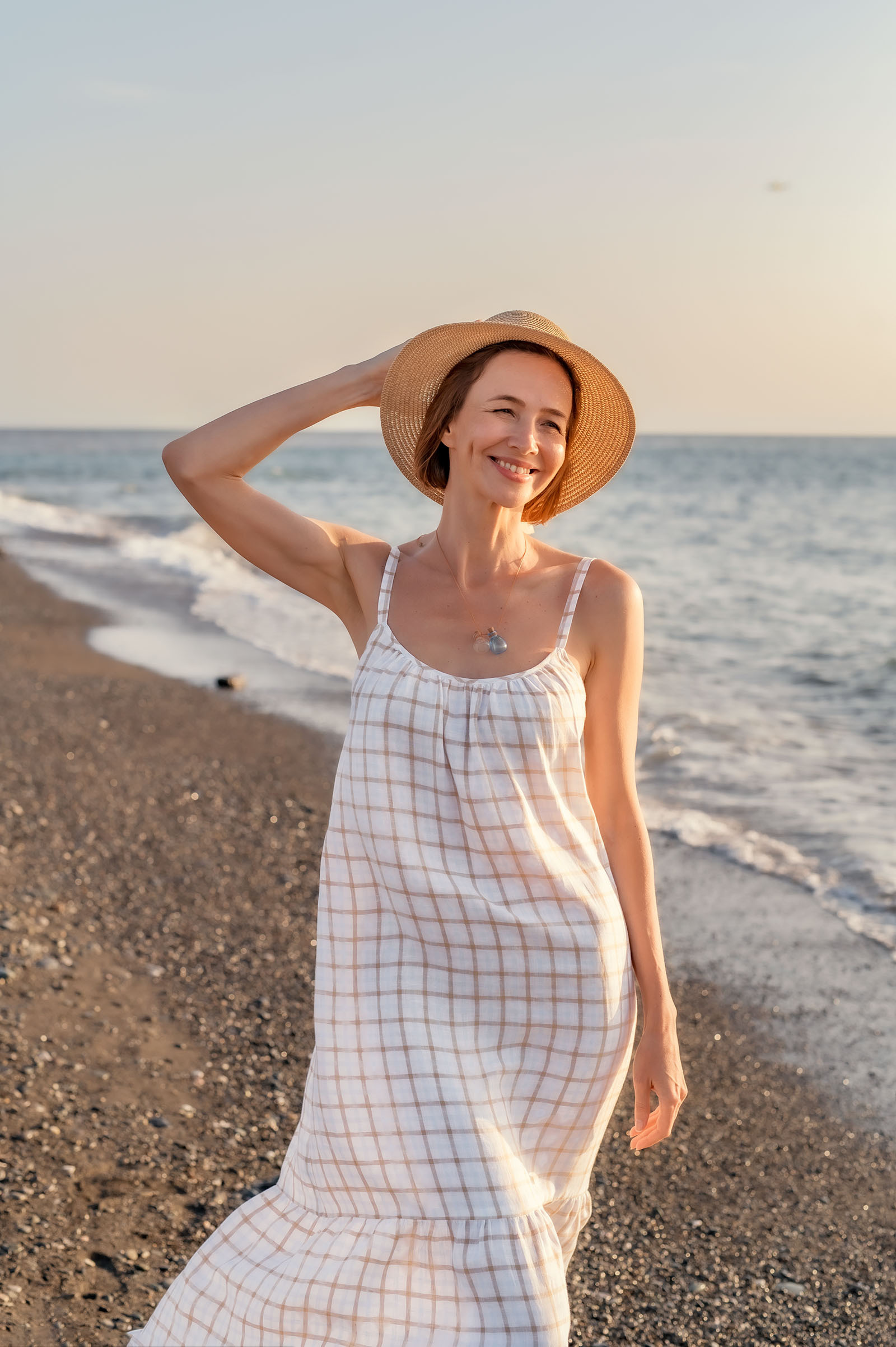 Фотосессия на море в Сириусе вечером