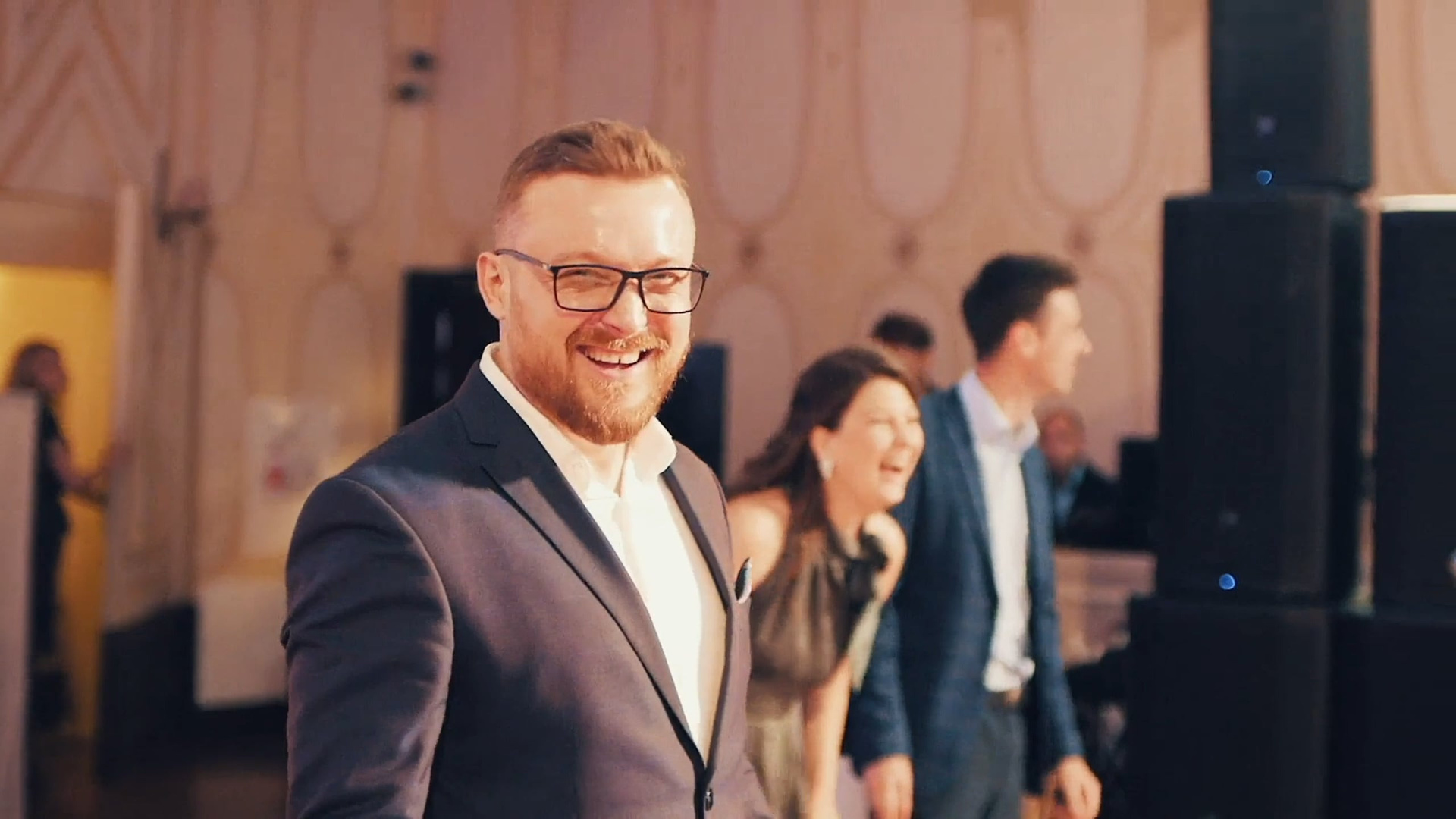 Видео ведущего свадеб корпоративов и юбилеев Сергея Рябинина. Демо рол. Ведущий на свадьбу, корпоратив и юбилей в Москве Сергей Рябинин