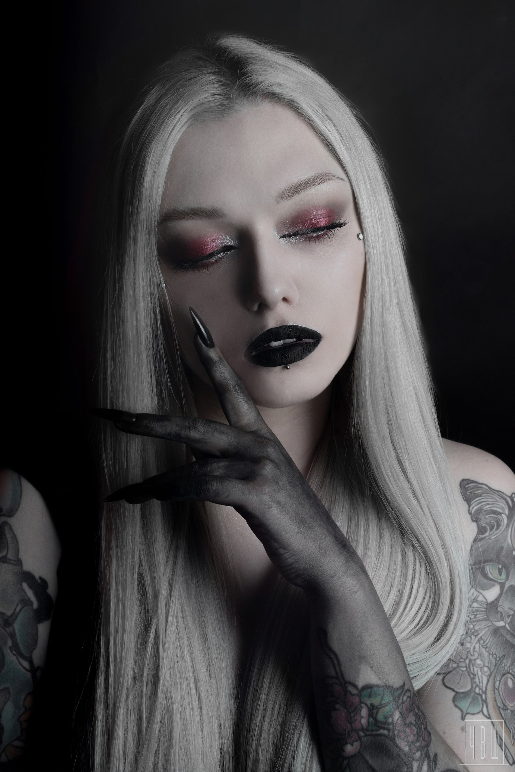 Визитка-приглашение. Человек в Шляпе