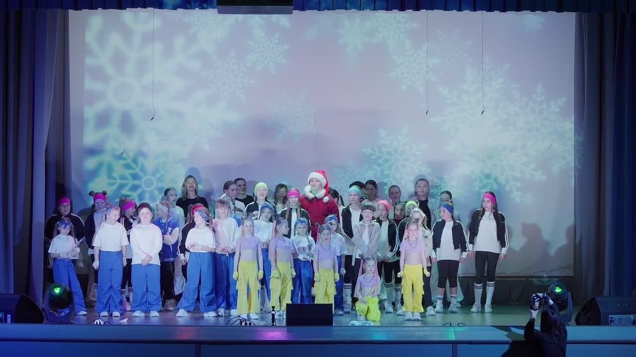 Отчетные концерты M&Dance. Фотограф — видеограф в Екатеринбурге Кирилл Шадрин